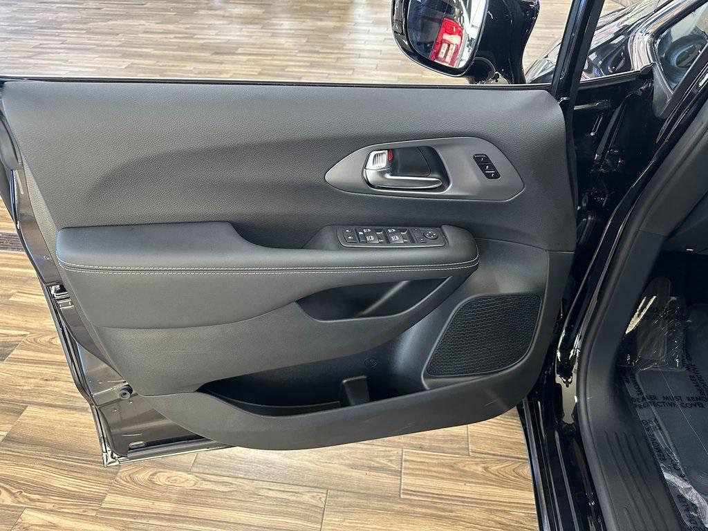 new 2026 Chrysler Pacifica car, priced at $39,540