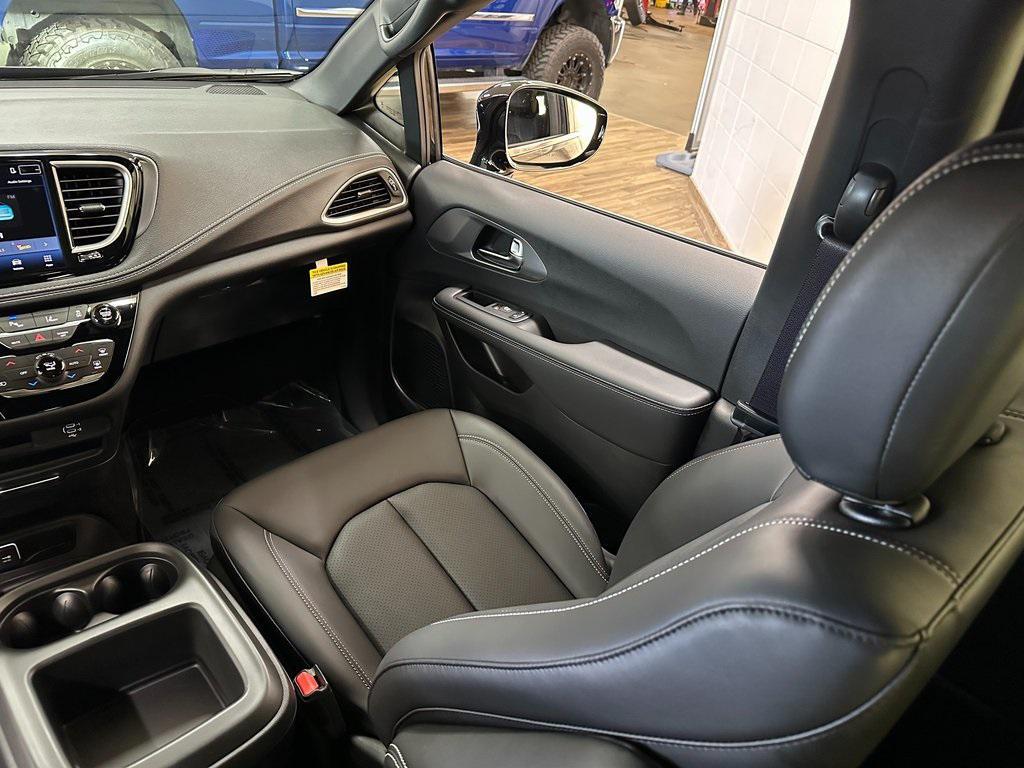 new 2026 Chrysler Pacifica car, priced at $39,540