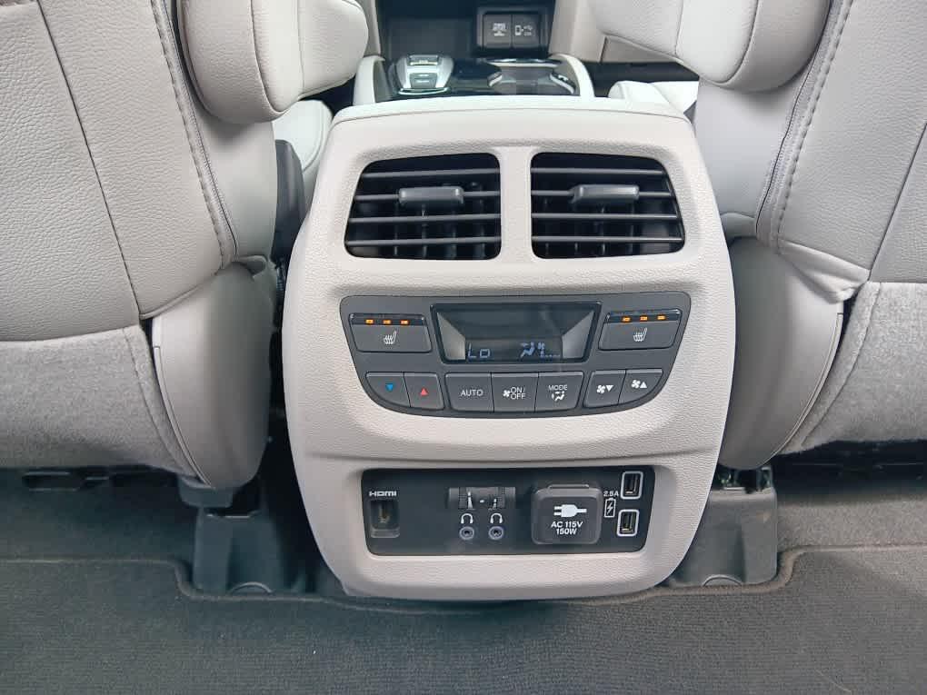 used 2022 Honda Pilot car, priced at $33,995