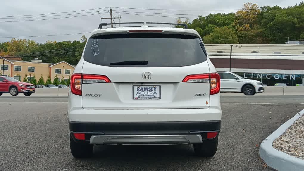 used 2022 Honda Pilot car, priced at $28,495