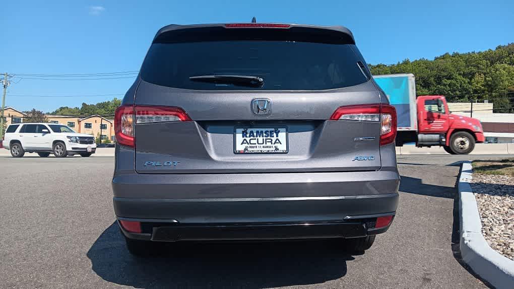 used 2022 Honda Pilot car, priced at $32,995