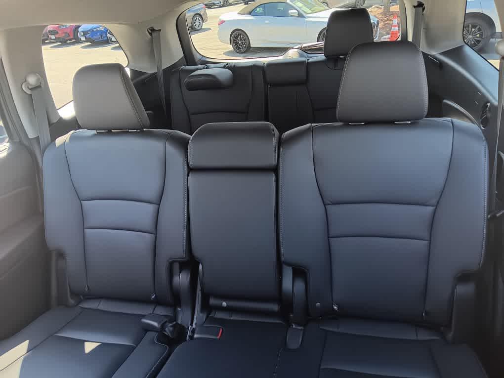 used 2022 Honda Pilot car, priced at $32,995