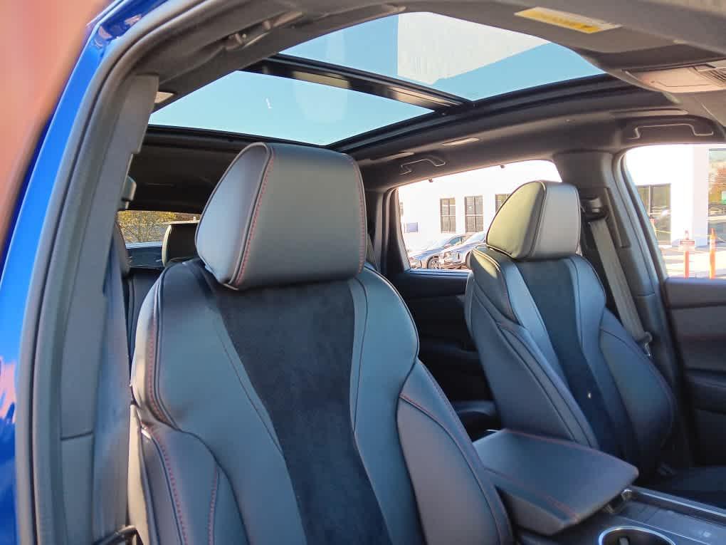 used 2025 Acura MDX car, priced at $53,995