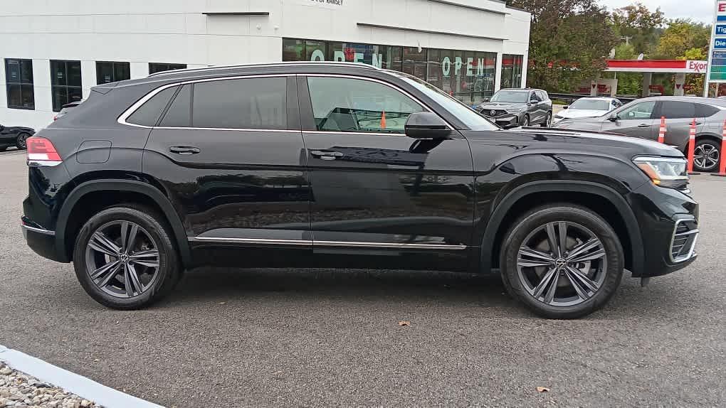 used 2022 Volkswagen Atlas Cross Sport car, priced at $28,995