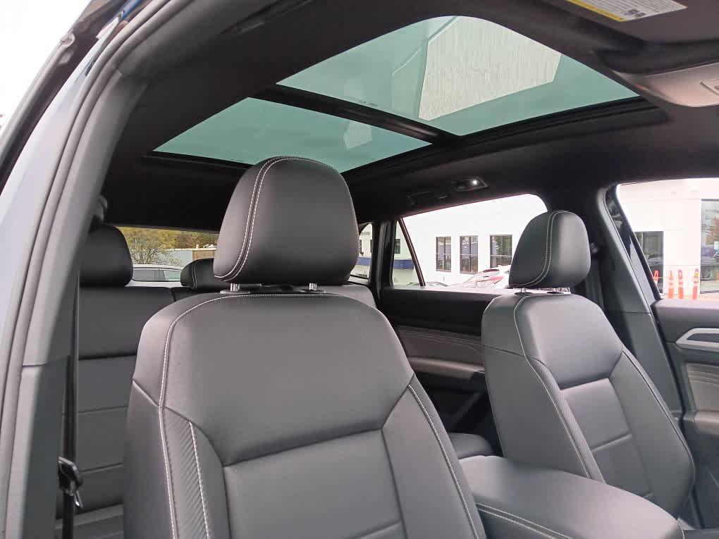 used 2022 Volkswagen Atlas Cross Sport car, priced at $28,995