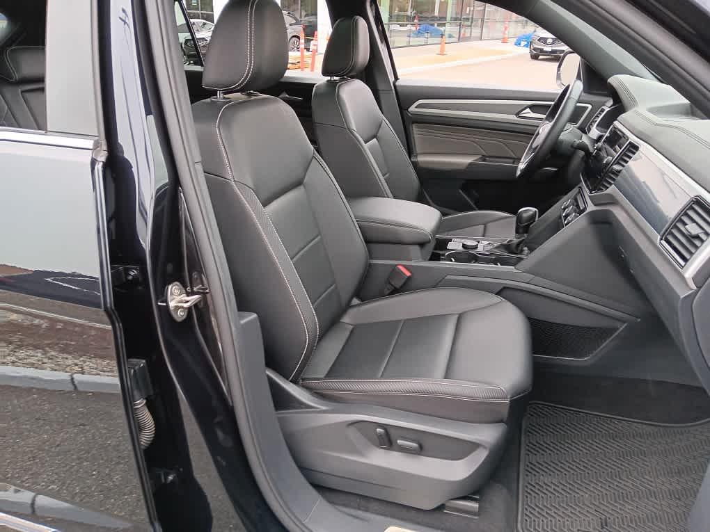 used 2022 Volkswagen Atlas Cross Sport car, priced at $28,995