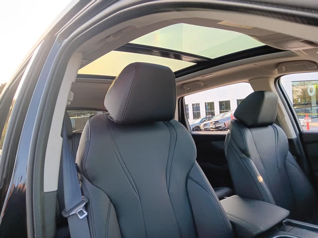 used 2025 Acura MDX car, priced at $46,995