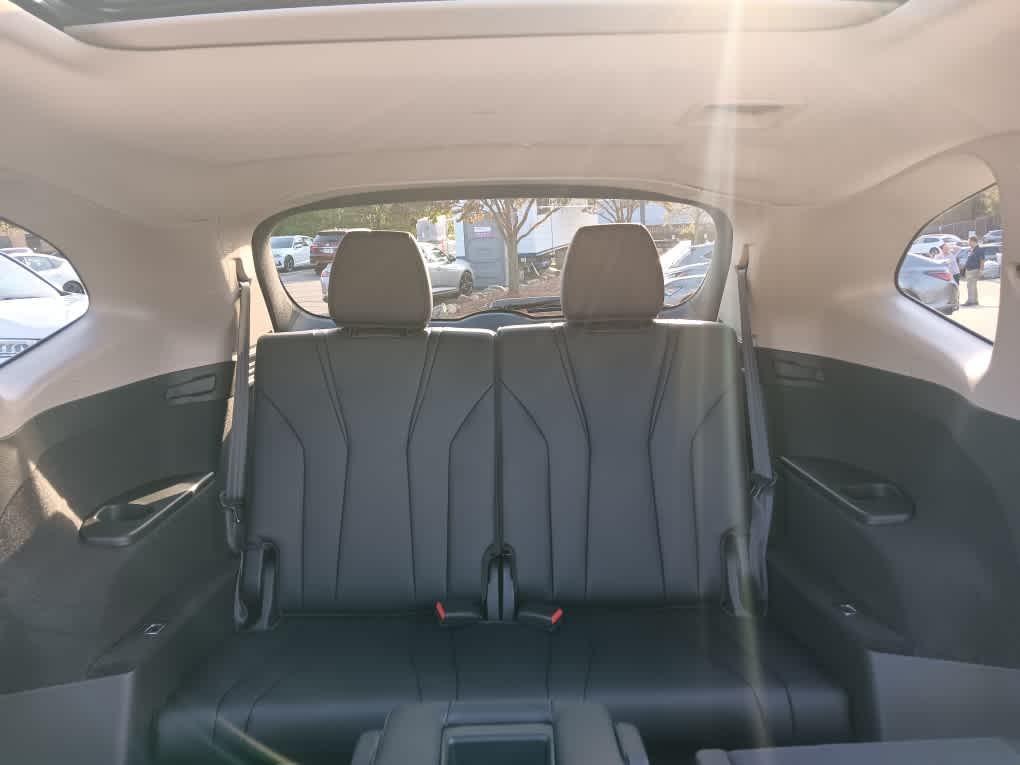 used 2025 Acura MDX car, priced at $46,995