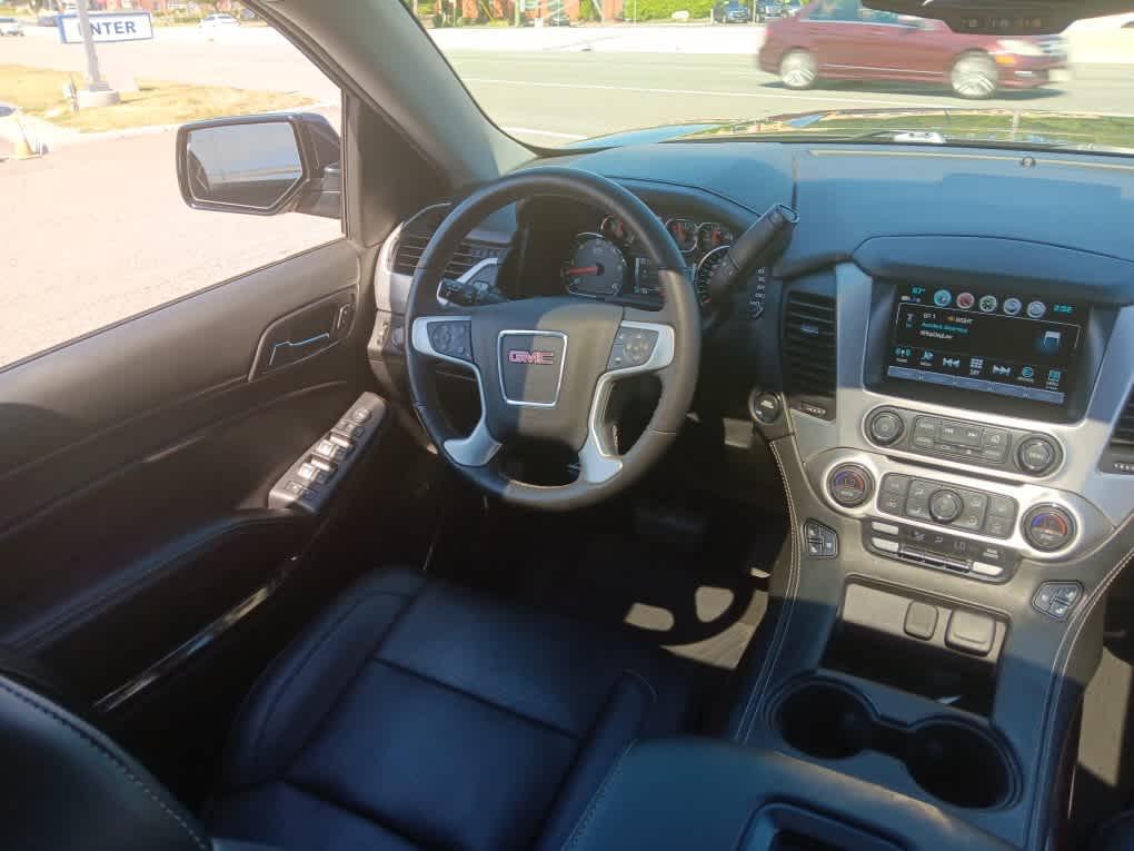 used 2018 GMC Yukon car, priced at $27,995