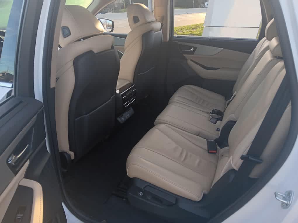 used 2023 Acura MDX car, priced at $37,595