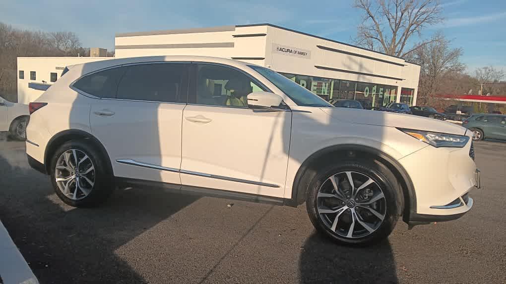 used 2023 Acura MDX car, priced at $37,595