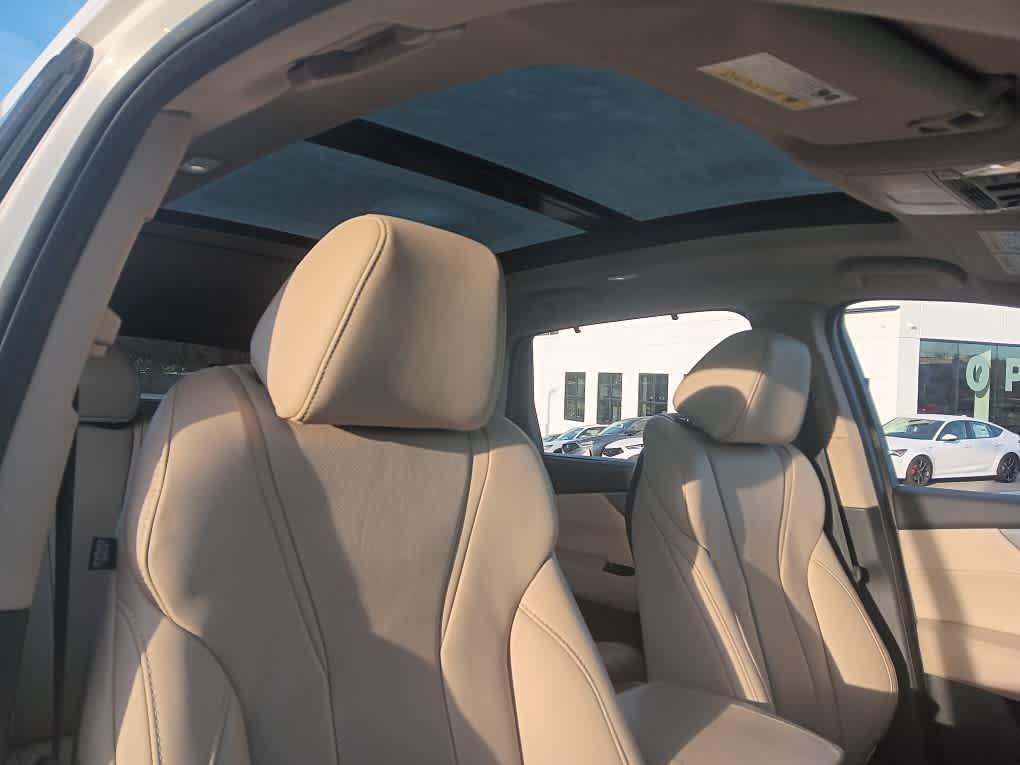 used 2023 Acura MDX car, priced at $37,595