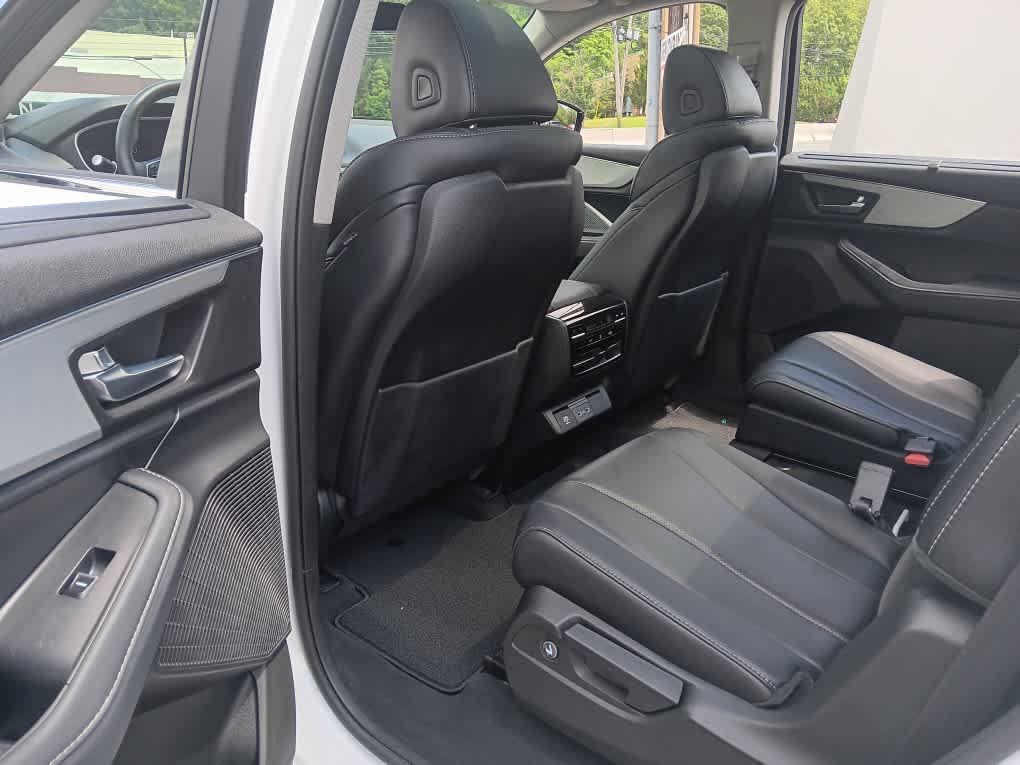 used 2023 Acura MDX car, priced at $37,995