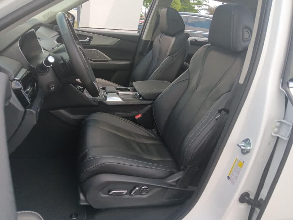 used 2023 Acura MDX car, priced at $37,995