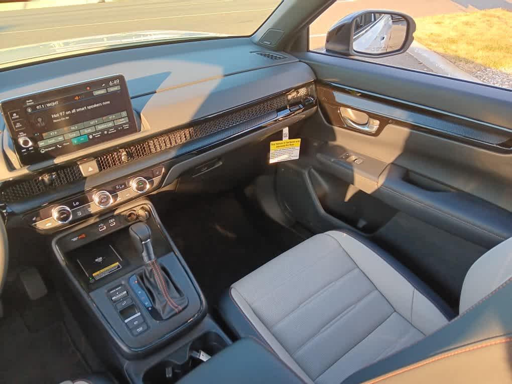 used 2023 Honda CR-V Hybrid car, priced at $32,995