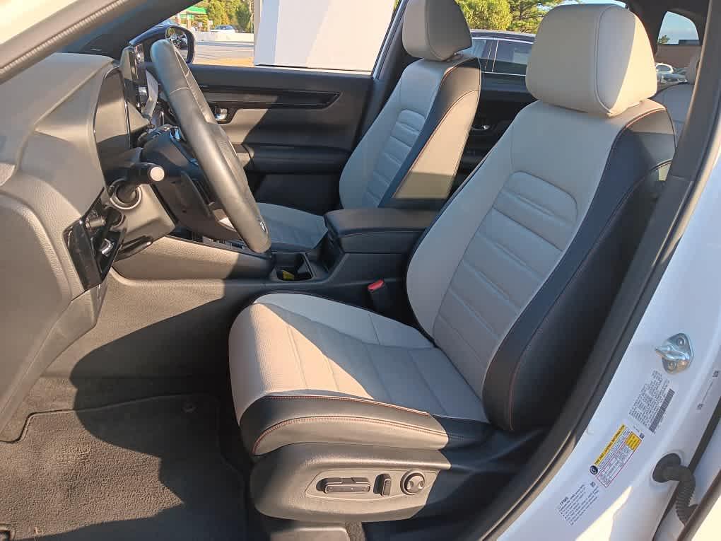 used 2023 Honda CR-V Hybrid car, priced at $32,995