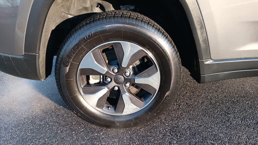 used 2023 Jeep Grand Cherokee 4xe car, priced at $24,995