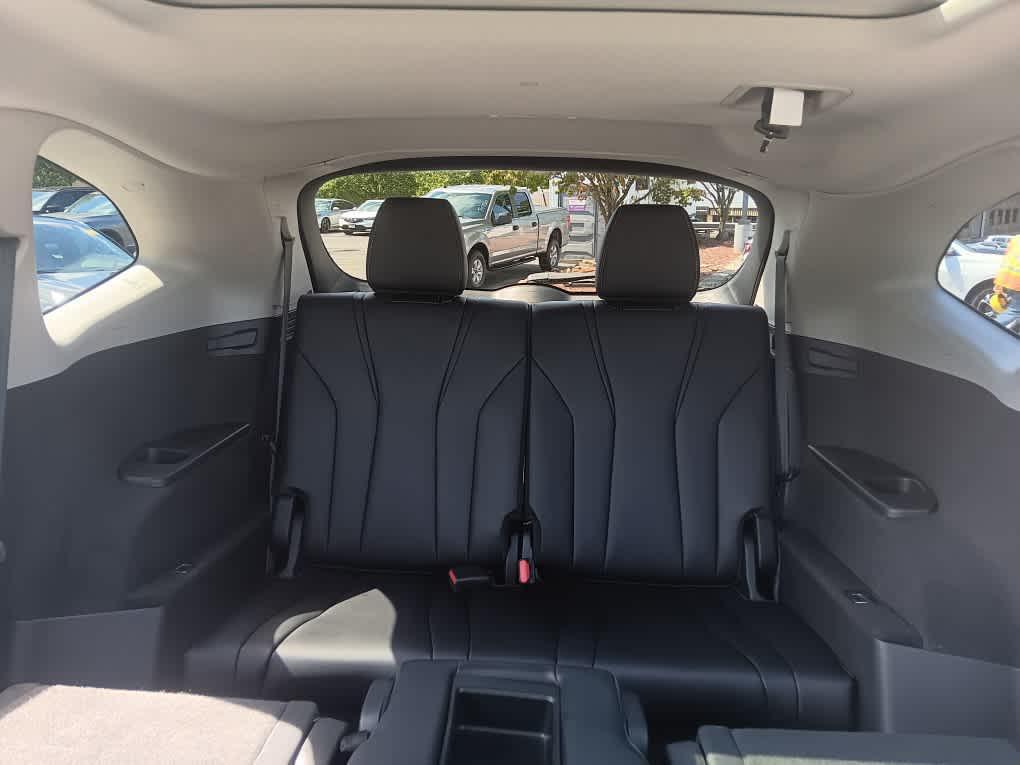 used 2023 Acura MDX car, priced at $38,594