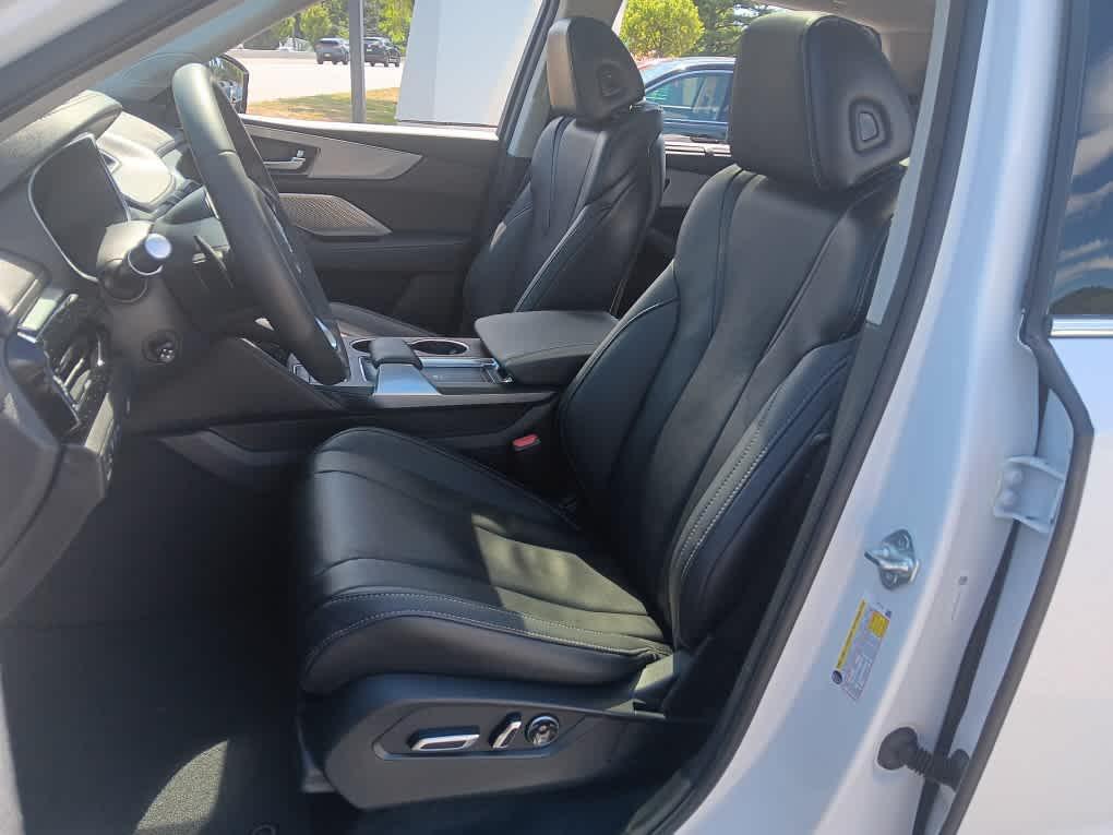 used 2023 Acura MDX car, priced at $38,594