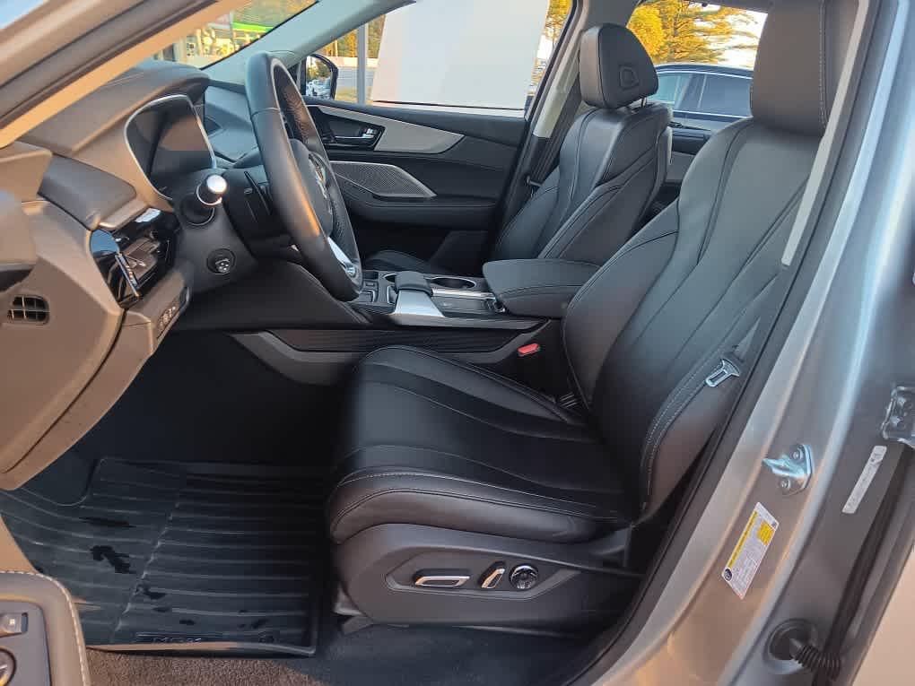 used 2023 Acura MDX car, priced at $42,995