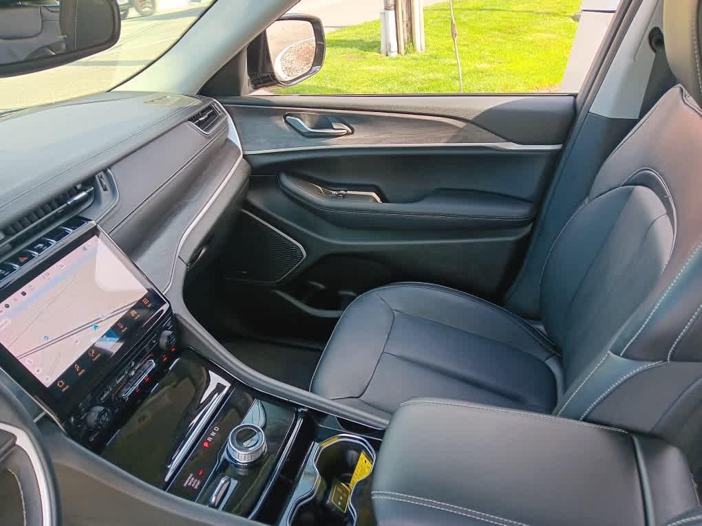 used 2022 Jeep Grand Cherokee L car, priced at $28,595