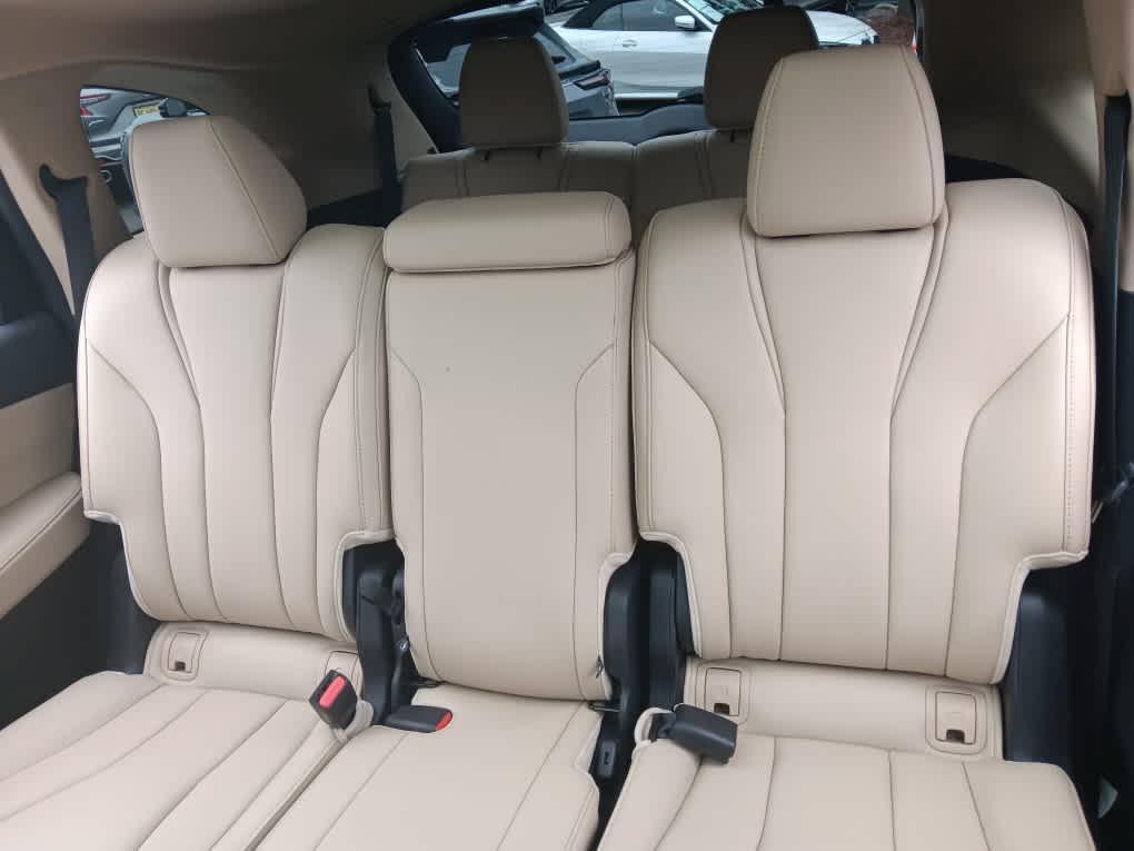 used 2023 Acura MDX car, priced at $34,995