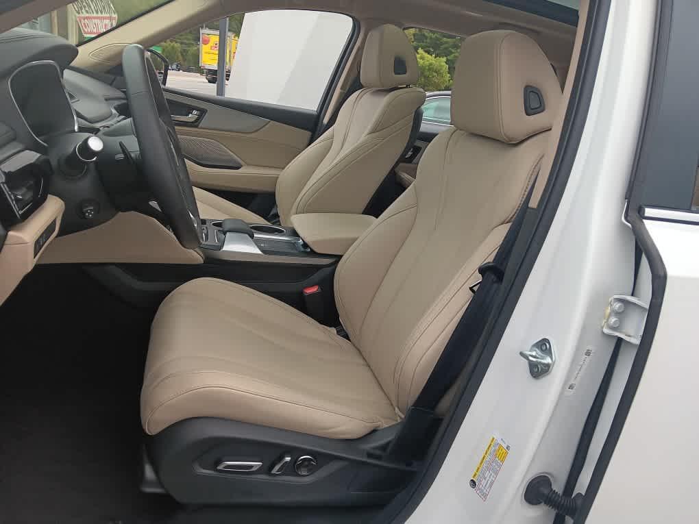 used 2023 Acura MDX car, priced at $34,995