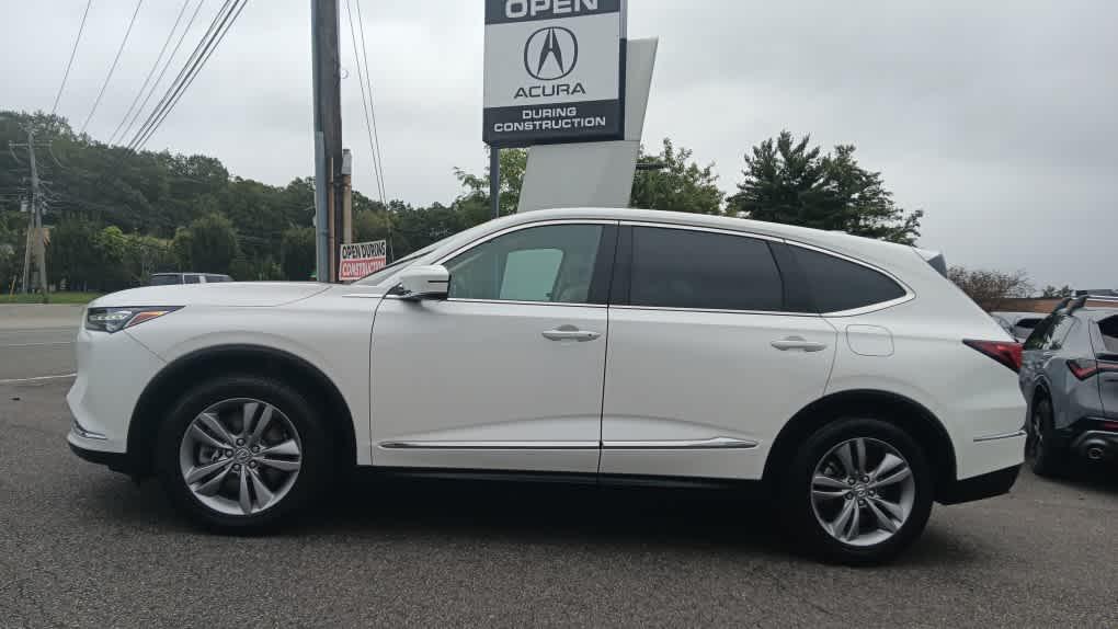used 2023 Acura MDX car, priced at $34,995
