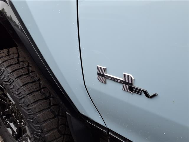 new 2025 GMC HUMMER EV Pickup car, priced at $115,560