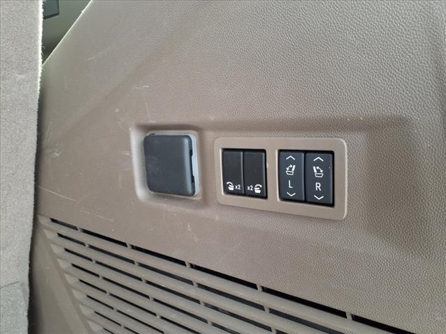 used 2024 GMC Yukon car, priced at $78,995