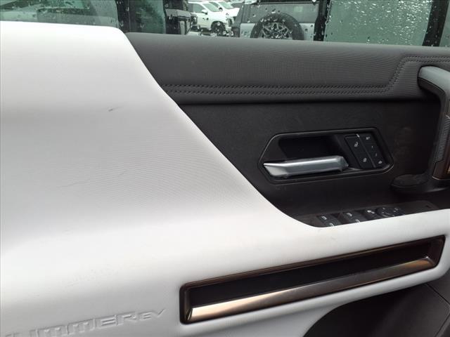 new 2025 GMC HUMMER EV Pickup car, priced at $118,660
