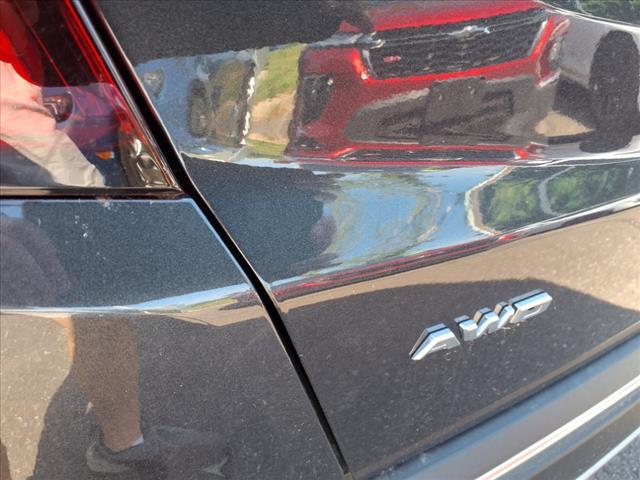 used 2023 Cadillac XT5 car, priced at $41,995