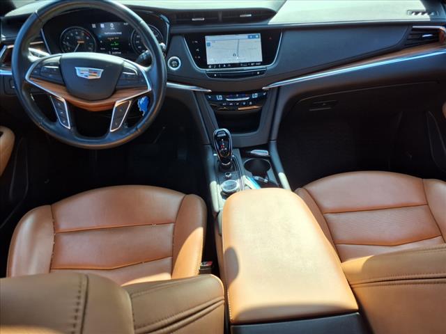 used 2023 Cadillac XT5 car, priced at $41,995