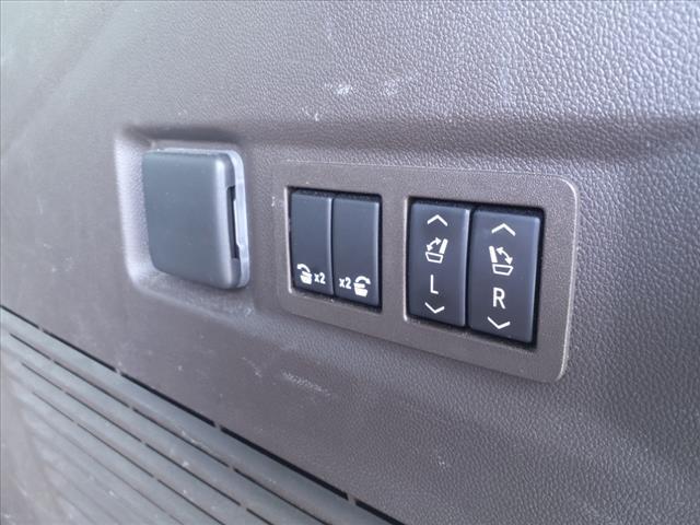 used 2021 GMC Yukon car, priced at $57,995