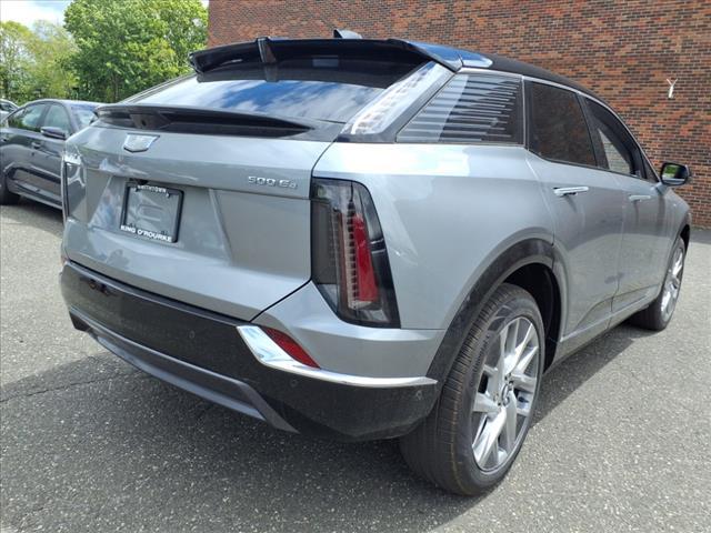 new 2025 Cadillac OPTIQ car, priced at $55,615