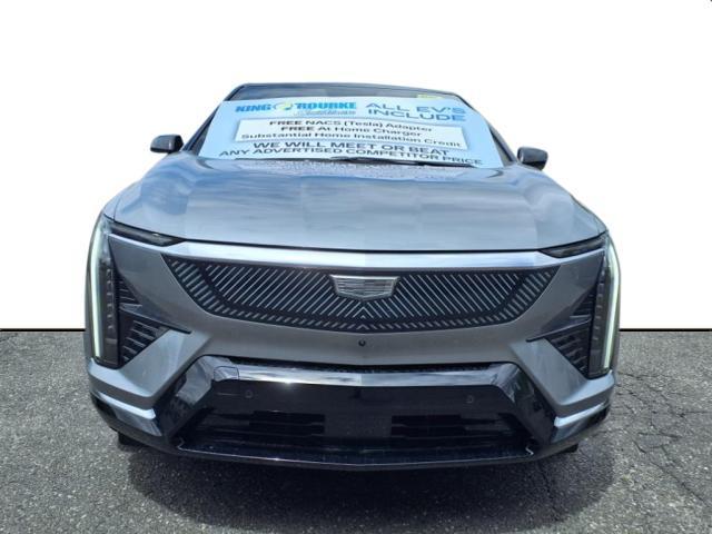 new 2025 Cadillac OPTIQ car, priced at $55,615