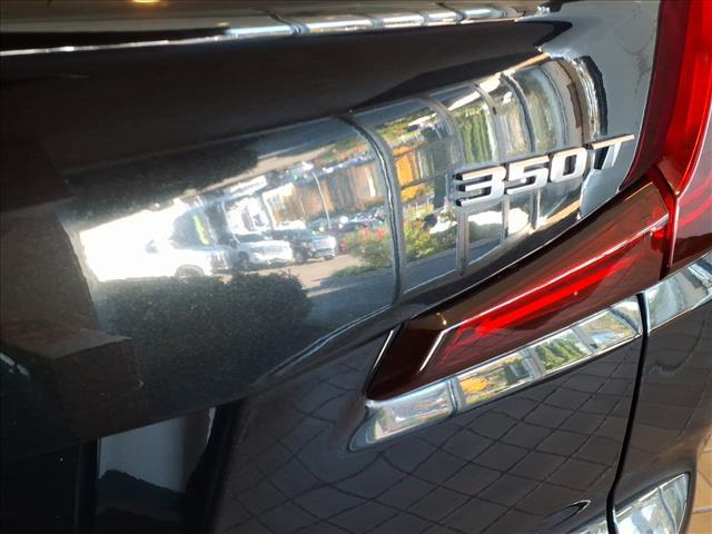 used 2022 Cadillac XT4 car, priced at $31,955