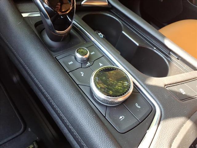 used 2021 Cadillac XT5 car, priced at $35,995