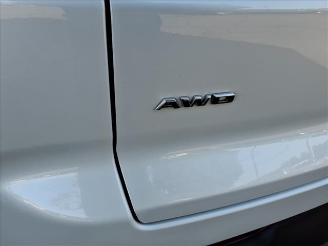 used 2023 Cadillac XT4 car, priced at $29,995