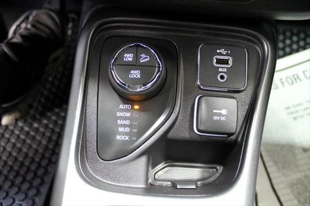 used 2020 Jeep Compass car, priced at $10,995