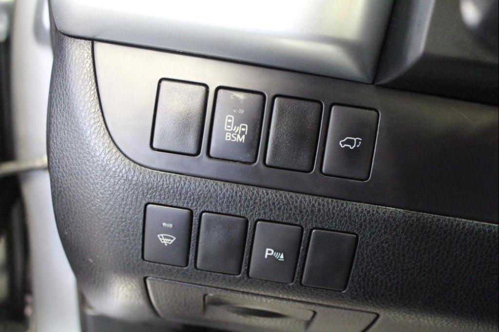 used 2015 Toyota Highlander car, priced at $17,995