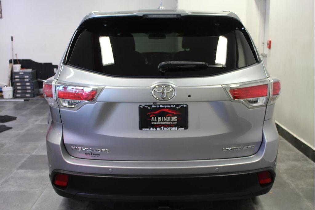 used 2015 Toyota Highlander car, priced at $17,995