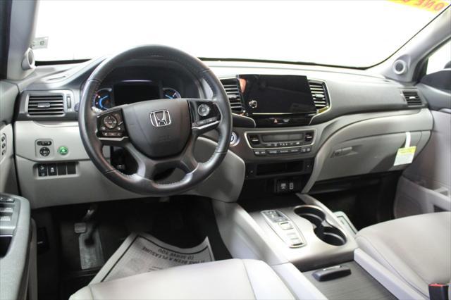 used 2022 Honda Pilot car, priced at $25,995