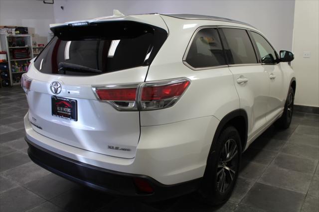 used 2016 Toyota Highlander car, priced at $18,995