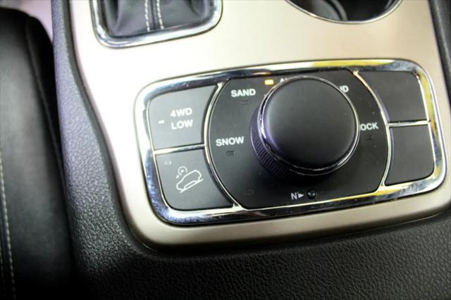 used 2016 Jeep Grand Cherokee car, priced at $17,995
