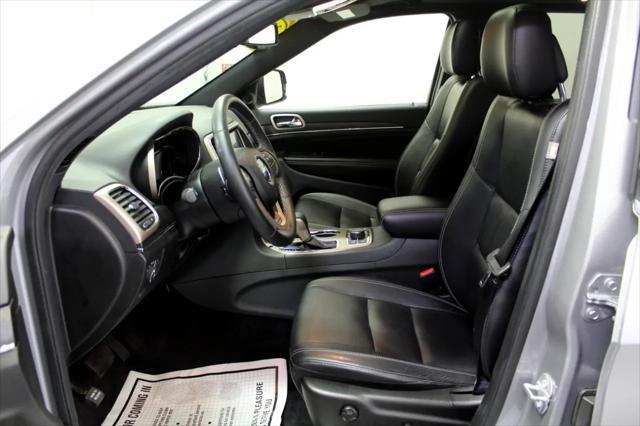 used 2016 Jeep Grand Cherokee car, priced at $17,995