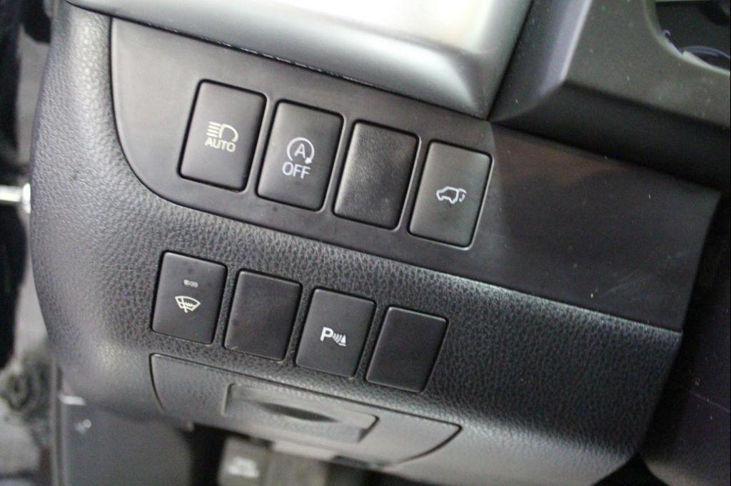 used 2017 Toyota Highlander car, priced at $23,995