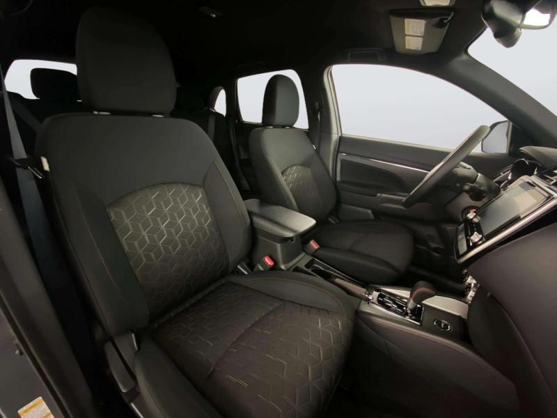 new 2024 Mitsubishi Outlander Sport car