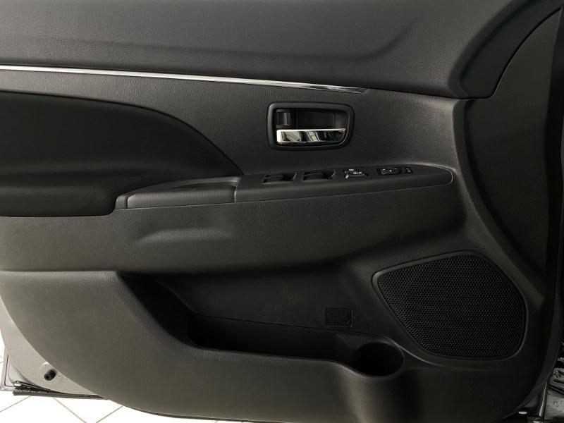new 2024 Mitsubishi Outlander Sport car