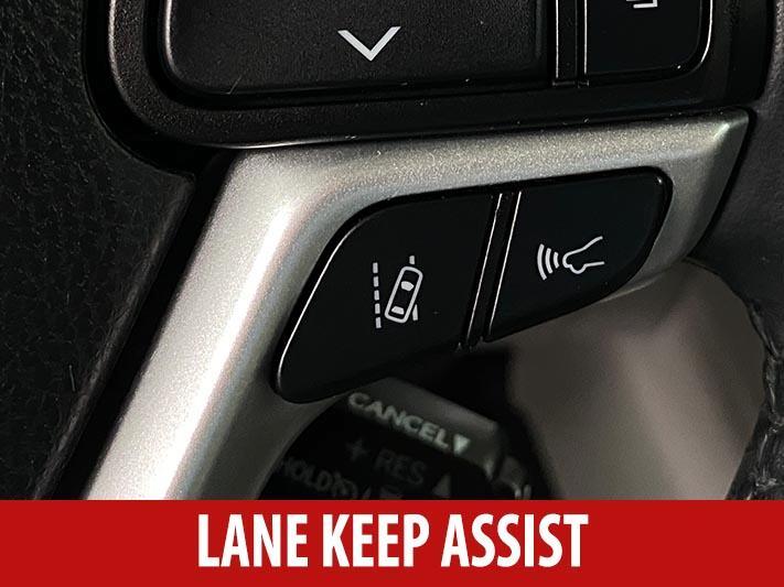 used 2019 Toyota Highlander Hybrid car, priced at $25,700